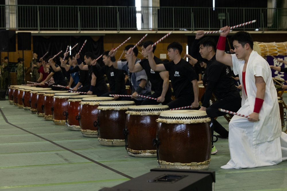 III MEF, JGSDF bands together for music festival