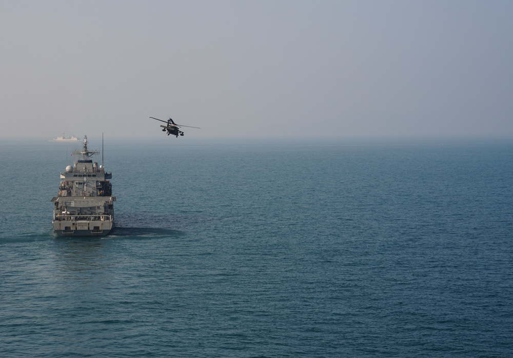 2nd Combat Aviation Brigade conducts Deck Landing Qualification