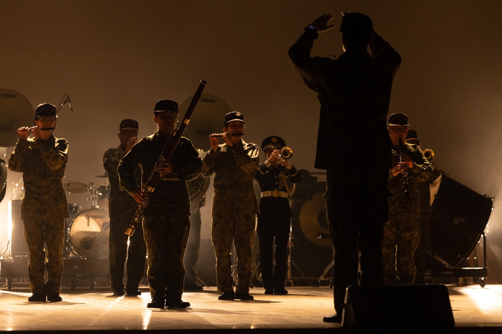 III MEF, JGSDF bands together for music festival