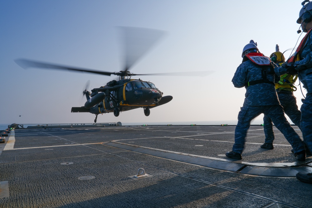 2nd Combat Aviation Brigade conducts Deck Landing Qualification