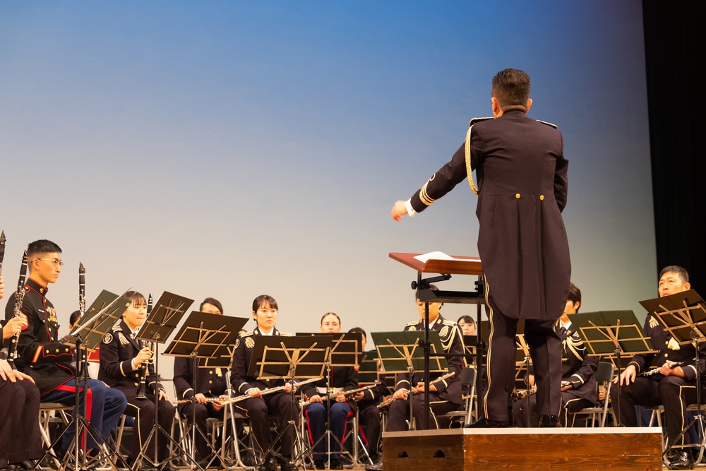 III MEF, JGSDF bands together for music festival