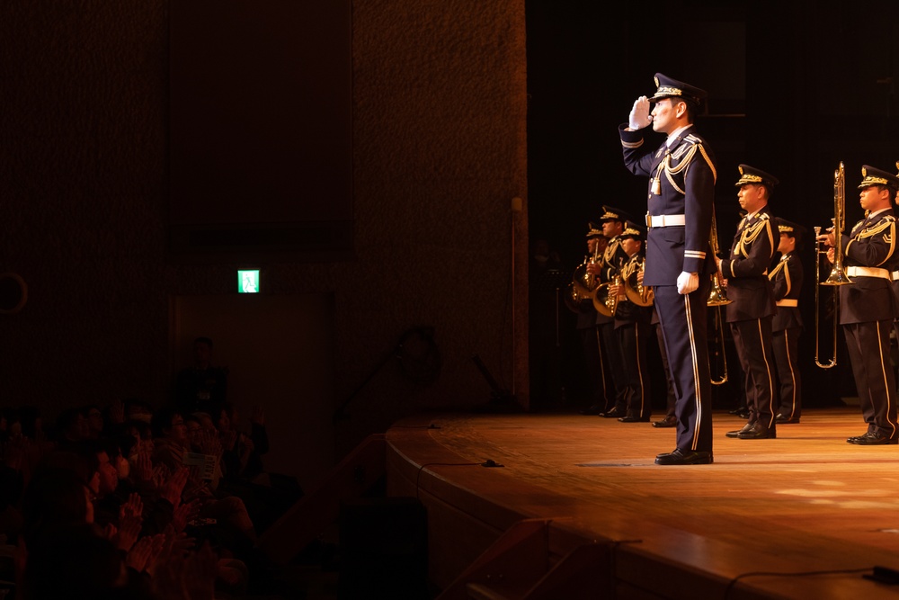 III MEF, JGSDF bands together for music festival