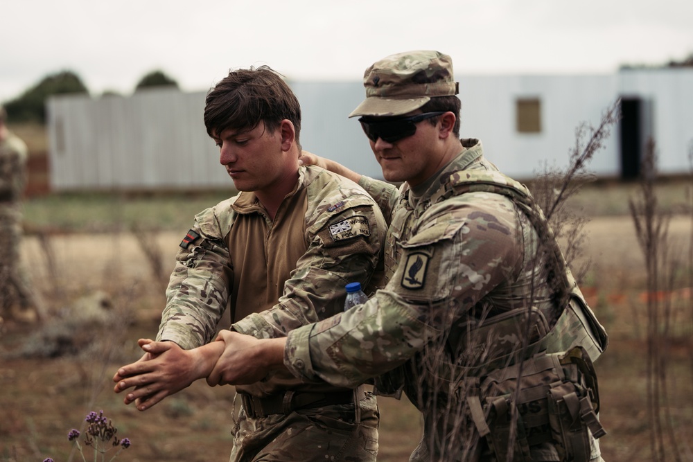 US, Kenya, British conduct prisoner of war training during Justified Accord