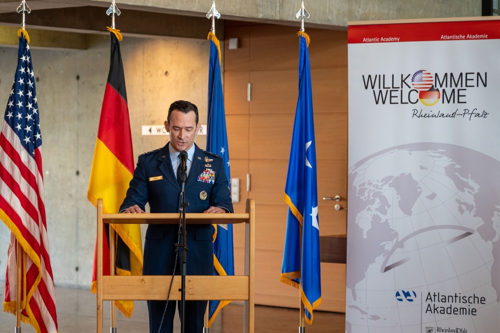 GACO hosts KMC German-American Student Art Exhibit opening