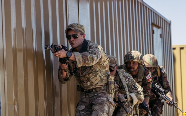 US, UK, Kenya conduct barricade drills during Justified Accord