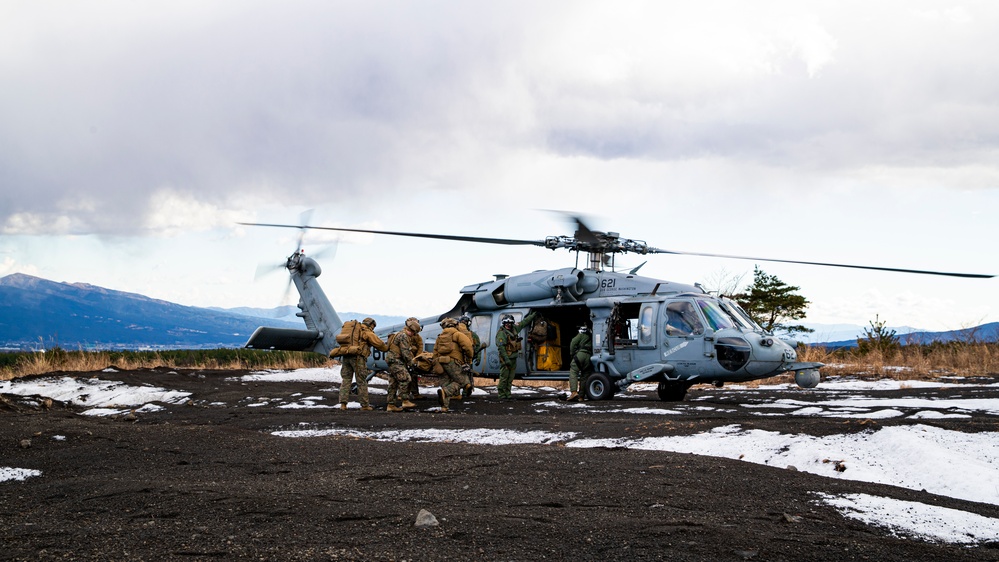 HSC-12 medevac training with 3rd Light Armored Reconnaissance Battalion