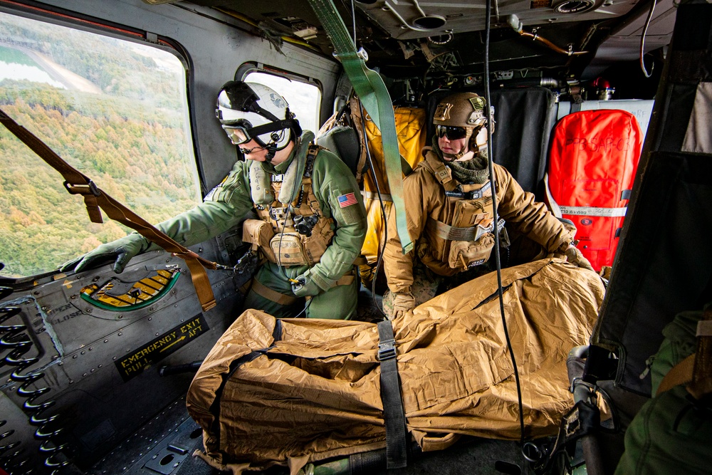 HSC-12 medevac training with 3rd Light Armored Reconnaissance Battalion