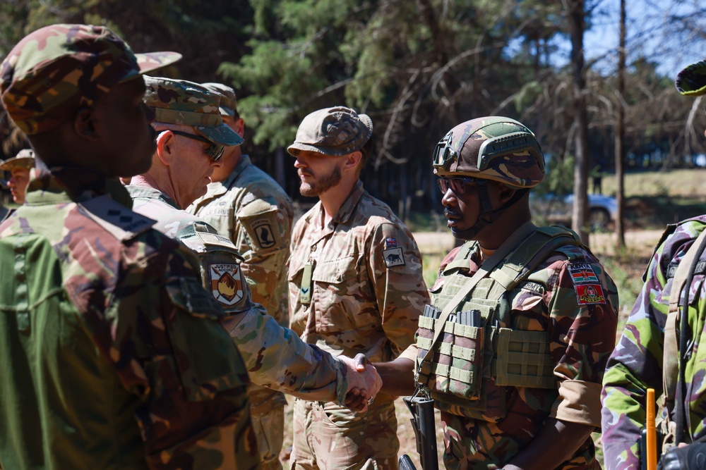 Distinguished visitors award US, Kenya challenge coins