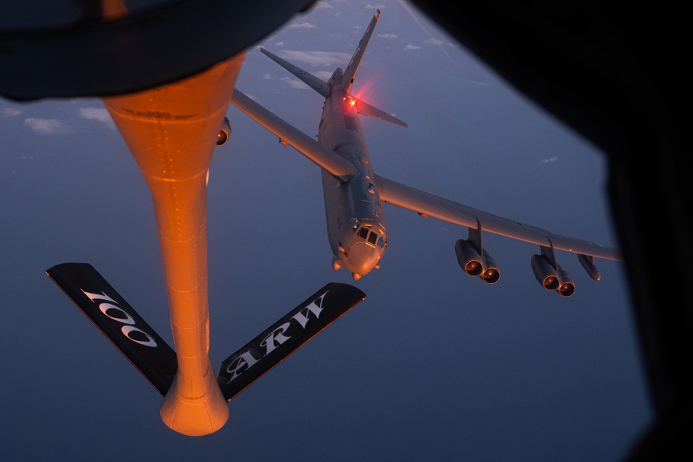 100th ARW refuels two B-52’s during BTF 25-2