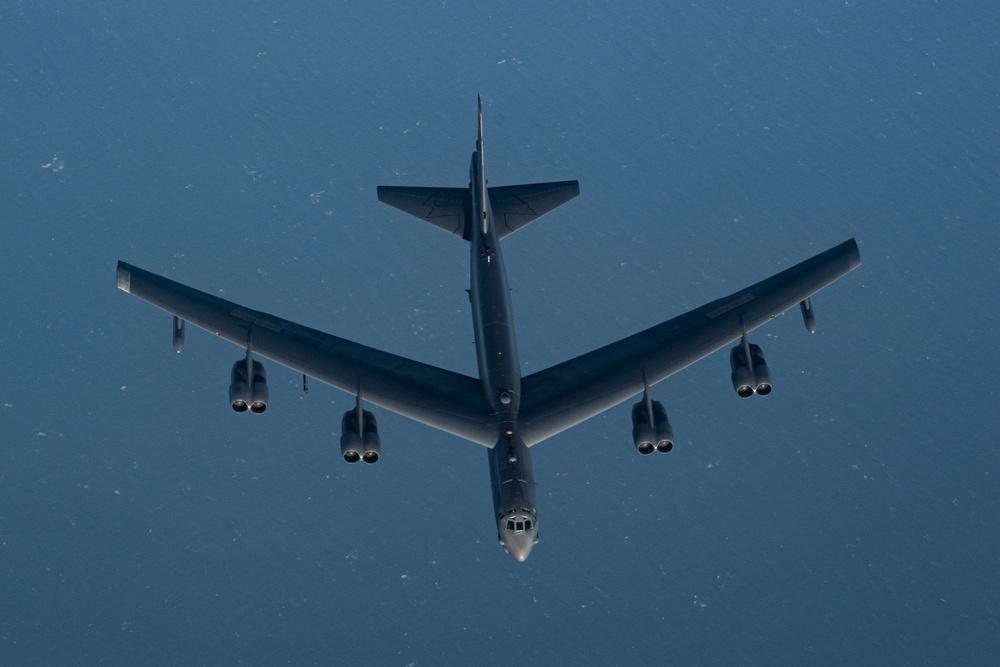 100th ARW refuels two B-52’s during BTF 25-2