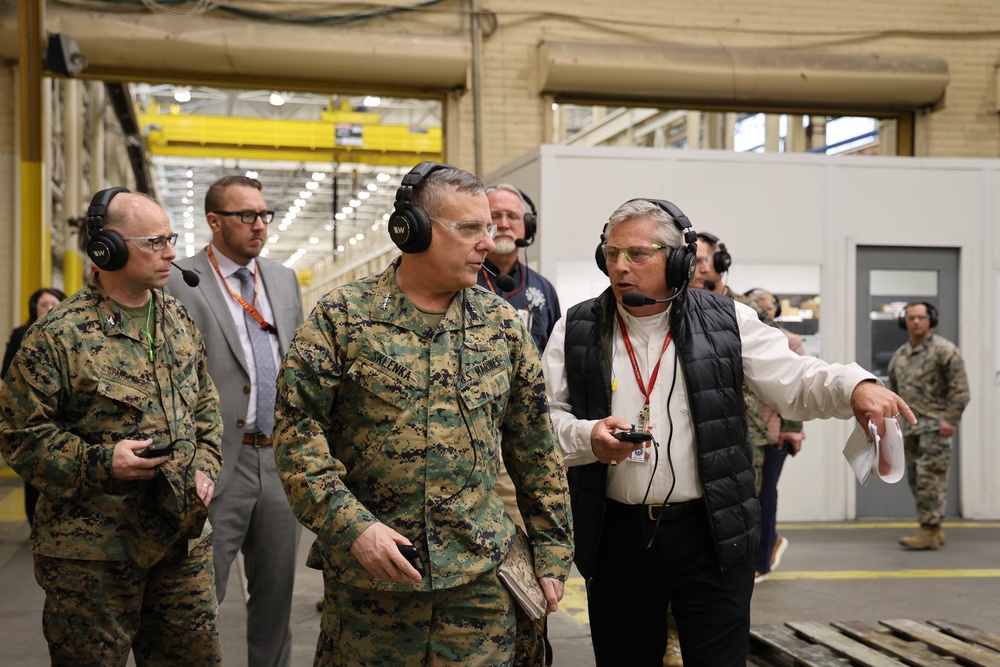 Marine Corps Logistics Command Hosts Lt. Gen. Stephen D. Sklenka