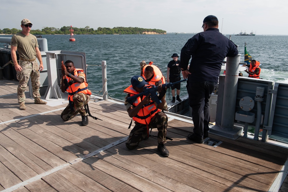 Cutlass Express 2025 - Tanzania VBSS Drills