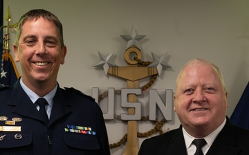 Australian Senior Enlisted Advisor to the Chief of Defence Visits MCPON