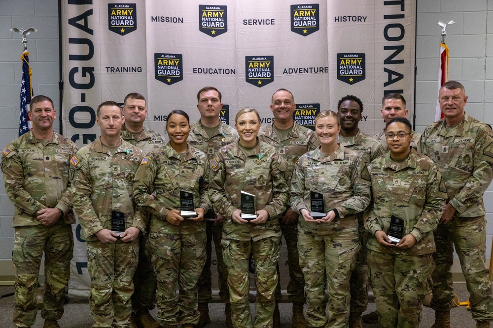 Alabama Guard recognizes outstanding recruiters