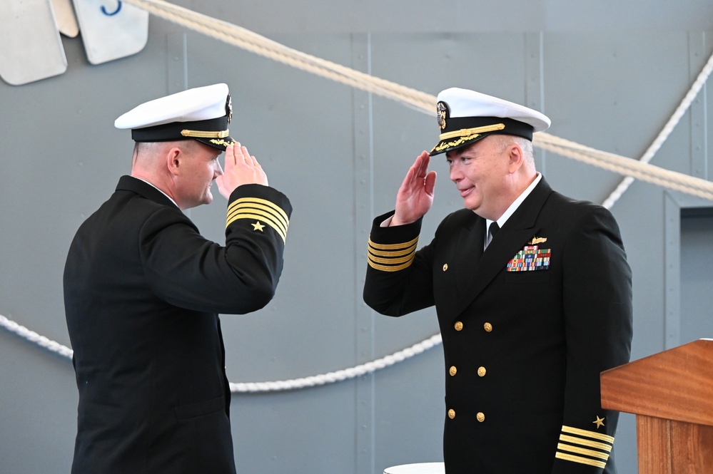 Change of Command Ceremony Surface Combat Systems Training Command Great Lakes