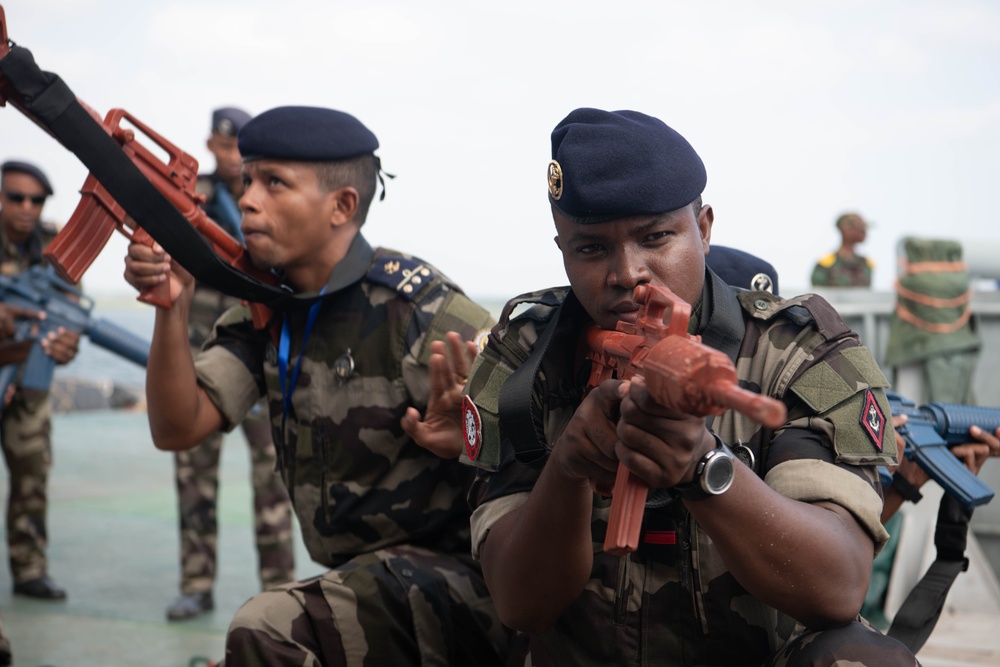 Cutlass Express 2025 - Tanzania VBSS Drills