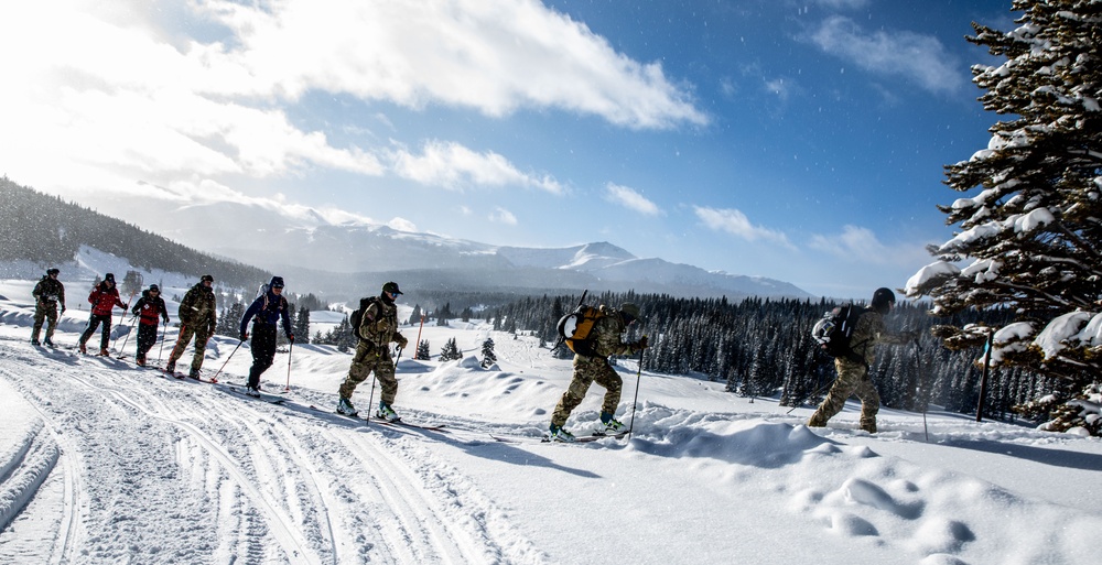 10th Mountain Division Leads Elite Forces across the Hale to Vail Traverse