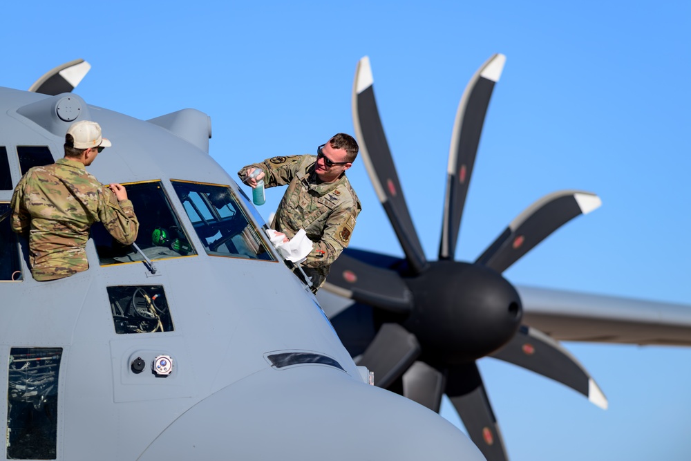 Cowboy Guard and the California Air National Guard conduct MAFFS training in Arizona