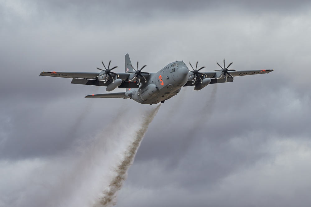 Cowboy Guard and the California Air National Guard conduct MAFFS training in Arizona