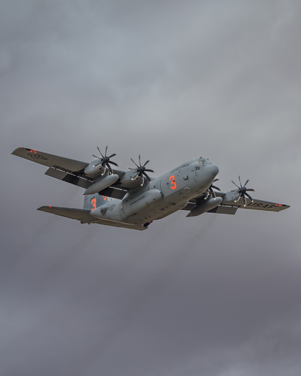 Cowboy Guard and the California Air National Guard conduct MAFFS training in Arizona