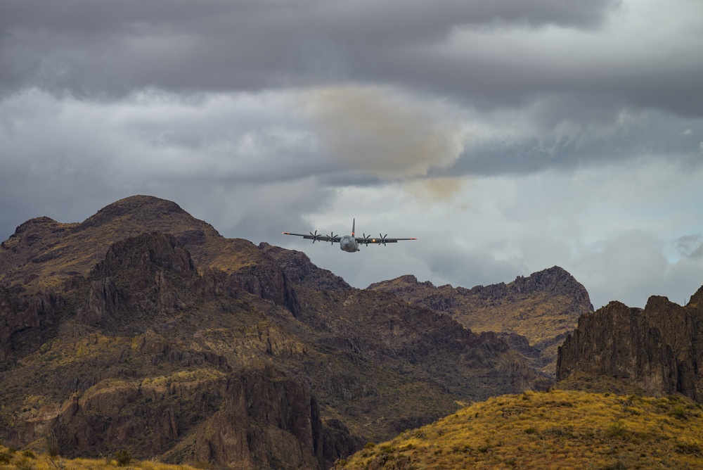 Cowboy Guard and the California Air National Guard conduct MAFFS training in Arizona