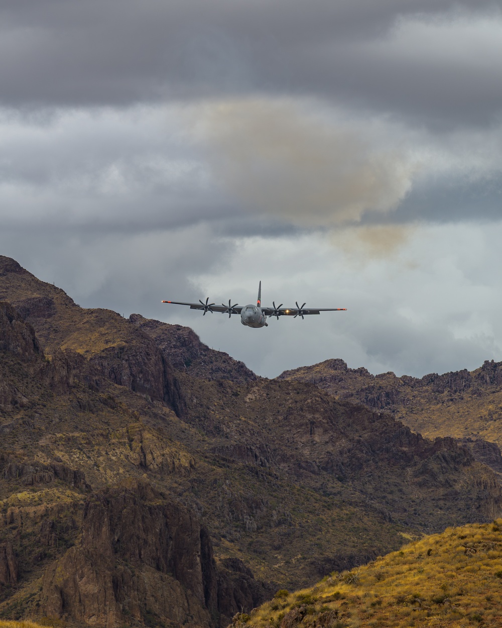 Cowboy Guard and the California Air National Guard conduct MAFFS training in Arizona