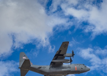 Cowboy Guard and the California Air National Guard conduct MAFFS training in Arizona