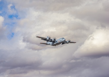 Cowboy Guard and the California Air National Guard conduct MAFFS training in Arizona