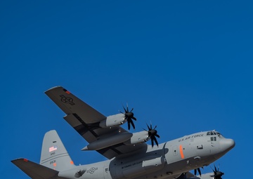 Cowboy Guard and the California Air National Guard conduct MAFFS training in Arizona