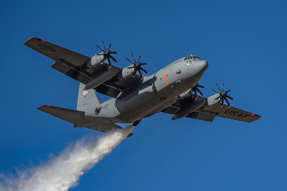 Cowboy Guard and the California Air National Guard conduct MAFFS training in Arizona