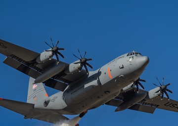 Cowboy Guard and the California Air National Guard conduct MAFFS training in Arizona