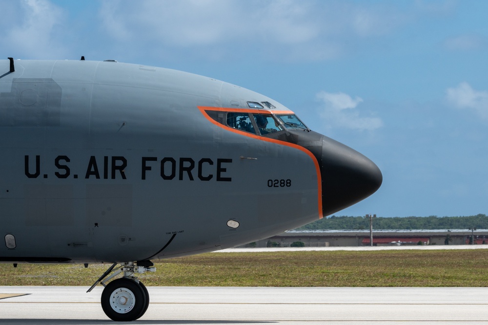 U.S. and Ally refuelers take off for CN25