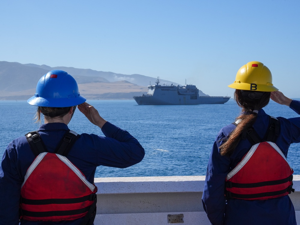 USCGC Midgett and Royal New Zealand Navy strengthen their partnership