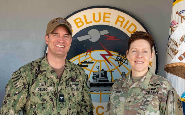 USS Blue Ridge Welcomes Distinguished Guests