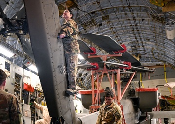 386th ELRS supports AH-64 Apache transport