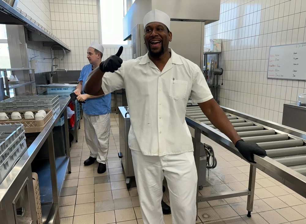 Note of praise spotlights Stronger Together Café, LRC Wiesbaden food service program