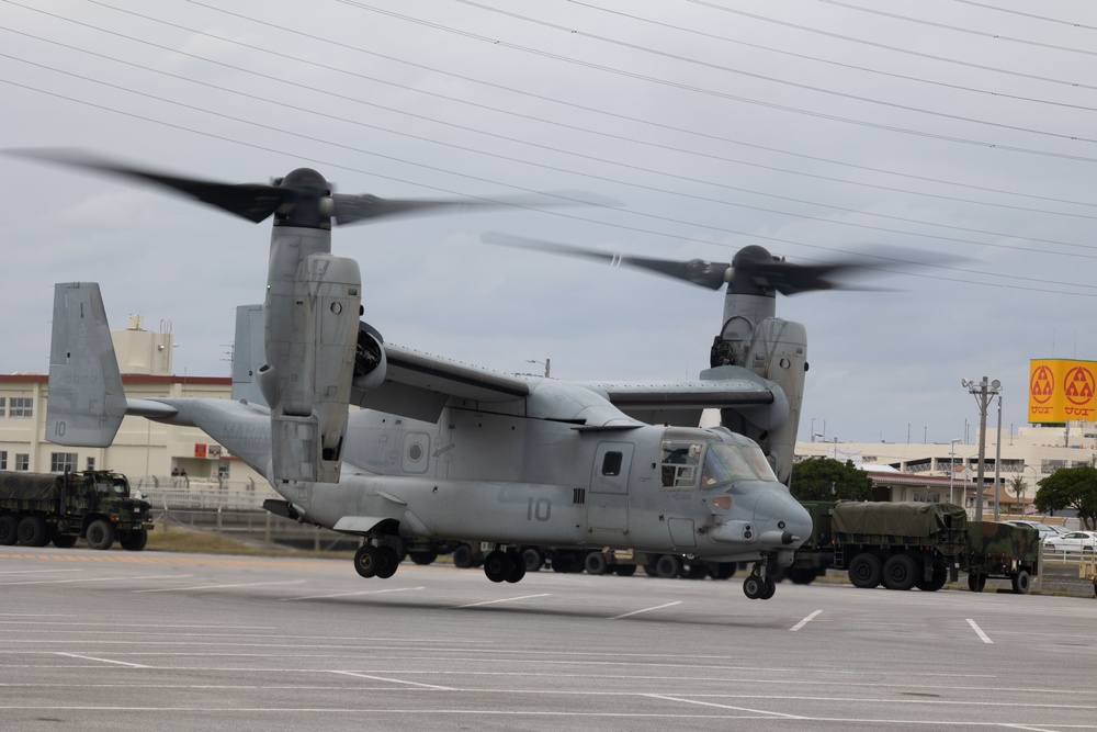 Marines resupply HIMARS via MV-22B Osprey