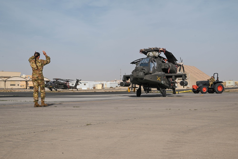 386th ELRS supports AH-64 Apache transport