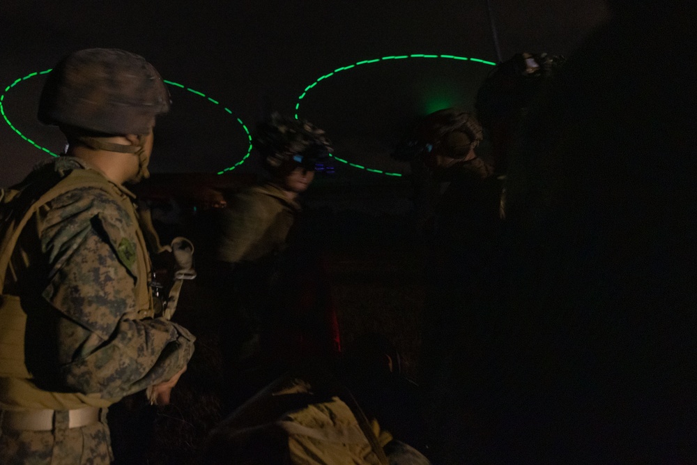 31st MEU | BLT 2/4 provides FARP security