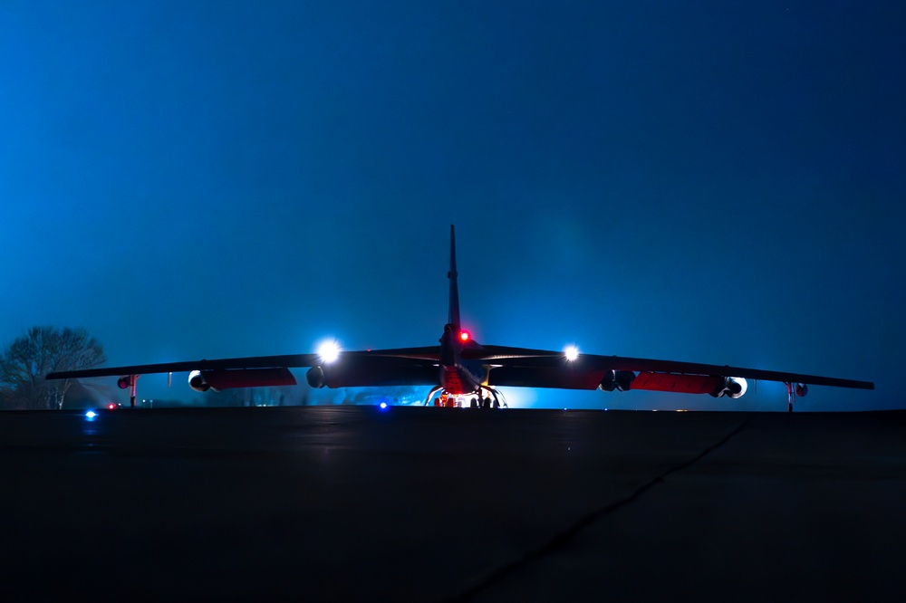 B-52 Stratofortress arrives at RAF Fairford for BTF 25-2