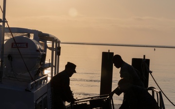 Marines with MWSS-272 prepare to leave port in the Bahamas