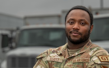 Hero behind wheels: Airman's road to presidential support