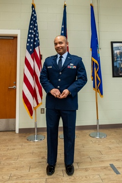 Captain Lee promotes [Image 1 of 31]