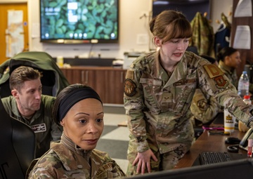 100th ARW command team integrates with 100th OSS