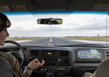 100th ARW command team integrates with 100th OSS