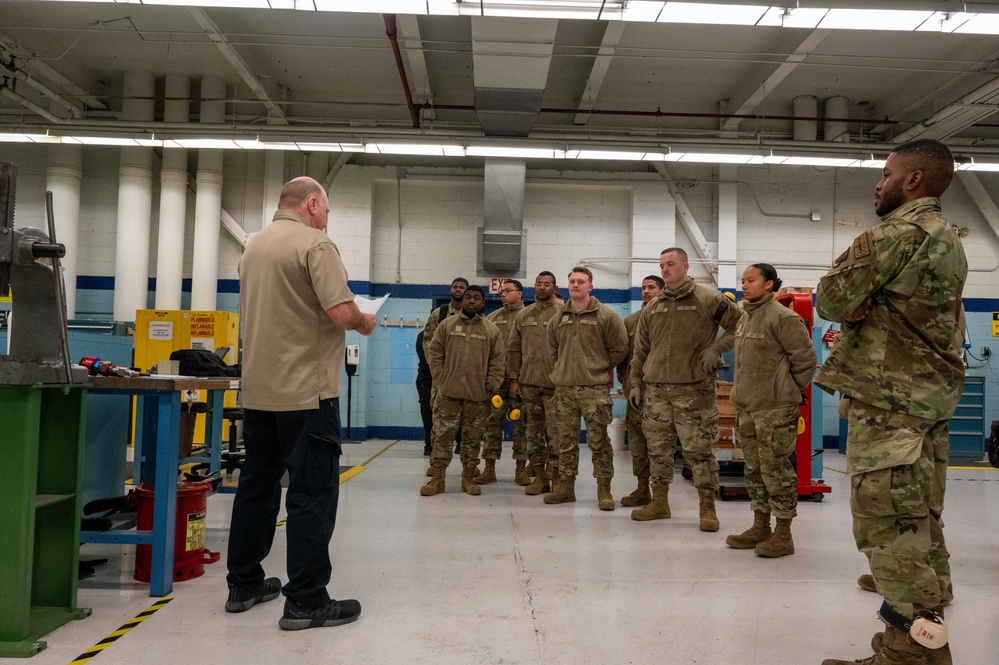 Future Hydraulics Airmen Explore Operational Maintenance at Altus AFB