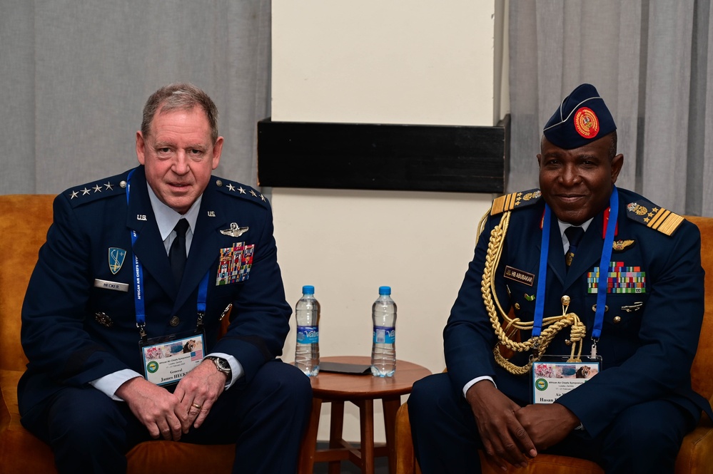 Gen Hecker Meets with Nigerian and Zambian Delegates