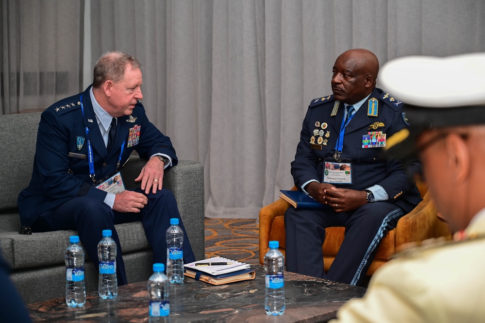 Gen Hecker Meets with Nigerian and Zambian Delegates