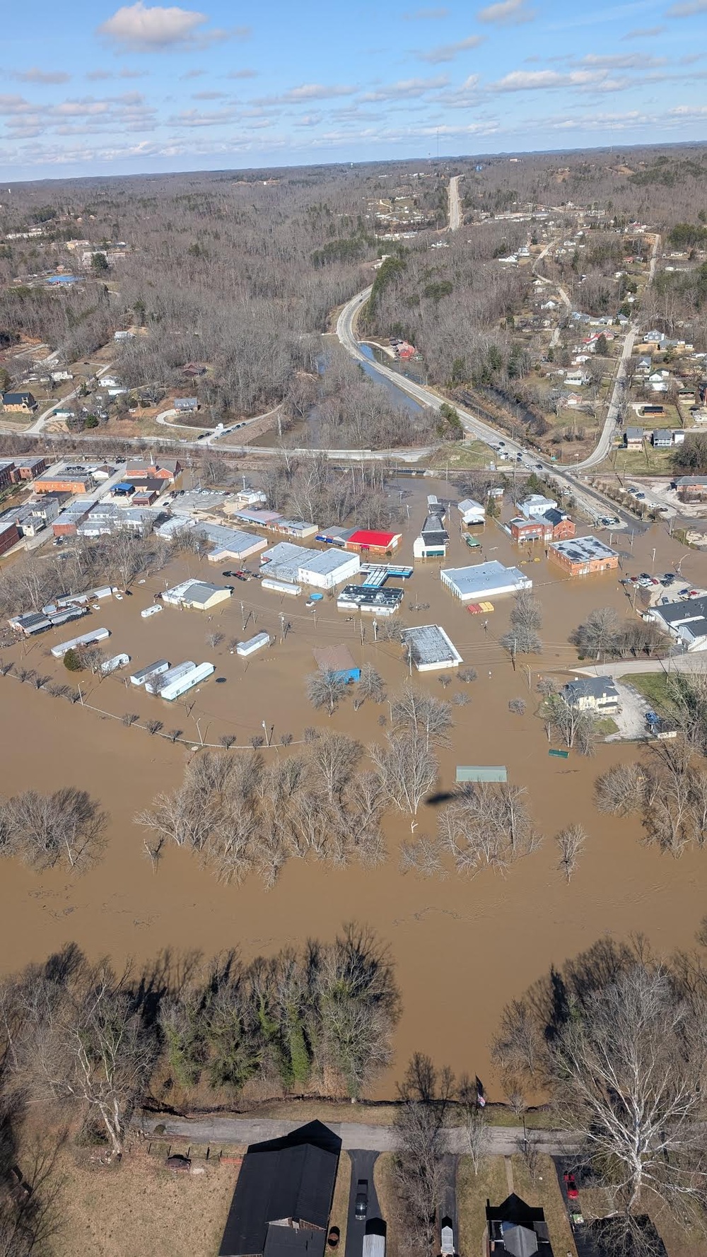 Hoosier Guardsmen aid Kentucky during commonwealth floods