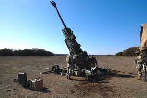 Soldiers conduct battle drills during Astral Knight 19